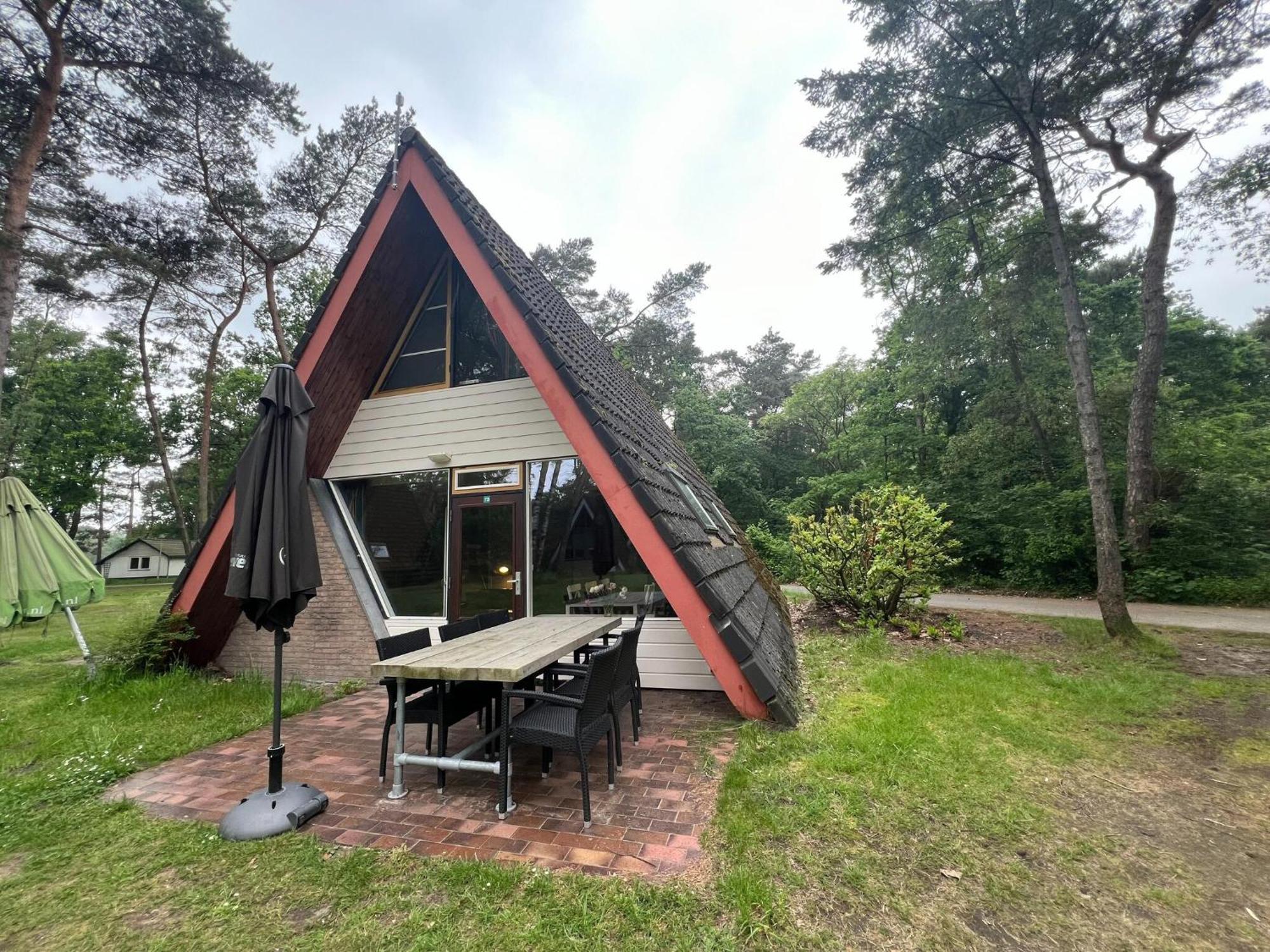 Modern Holiday Home In Stramproy In The Forest Ngoại thất bức ảnh